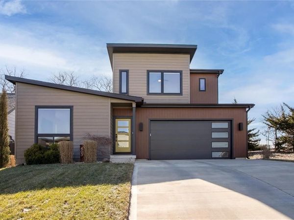 403 NE 100th Street, Kansas City, MO 64155