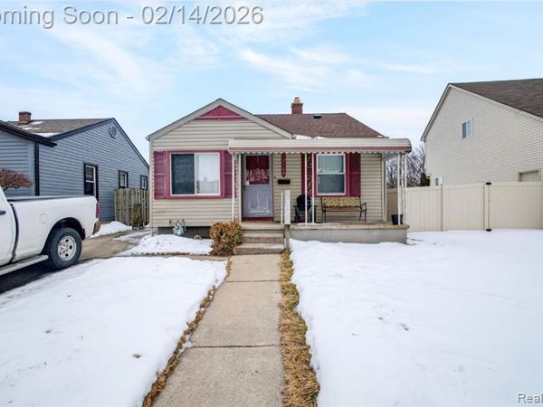 12100 Helen Street, Southgate, MI 48195