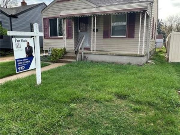 12100 Helen Street, Southgate, MI 48195