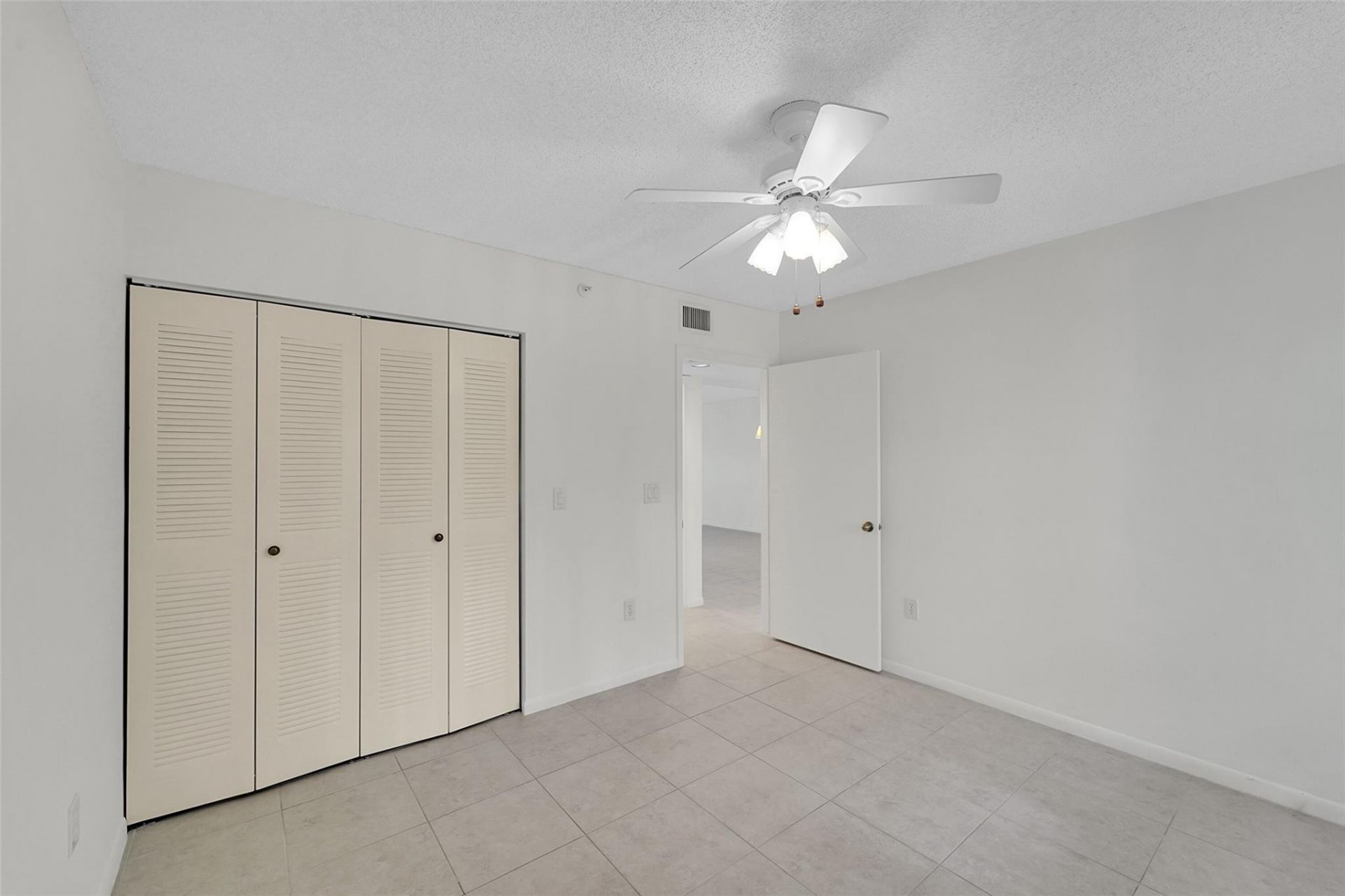 9537 Weldon Circle, Unit 202, Fort Lauderdale, FL 33321 Photo