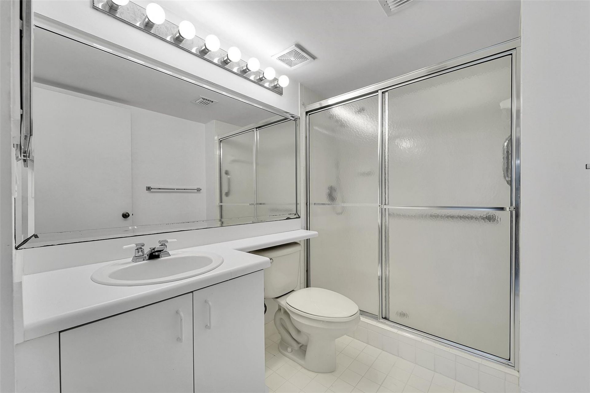 9537 Weldon Circle, Unit 202, Fort Lauderdale, FL 33321 Photo