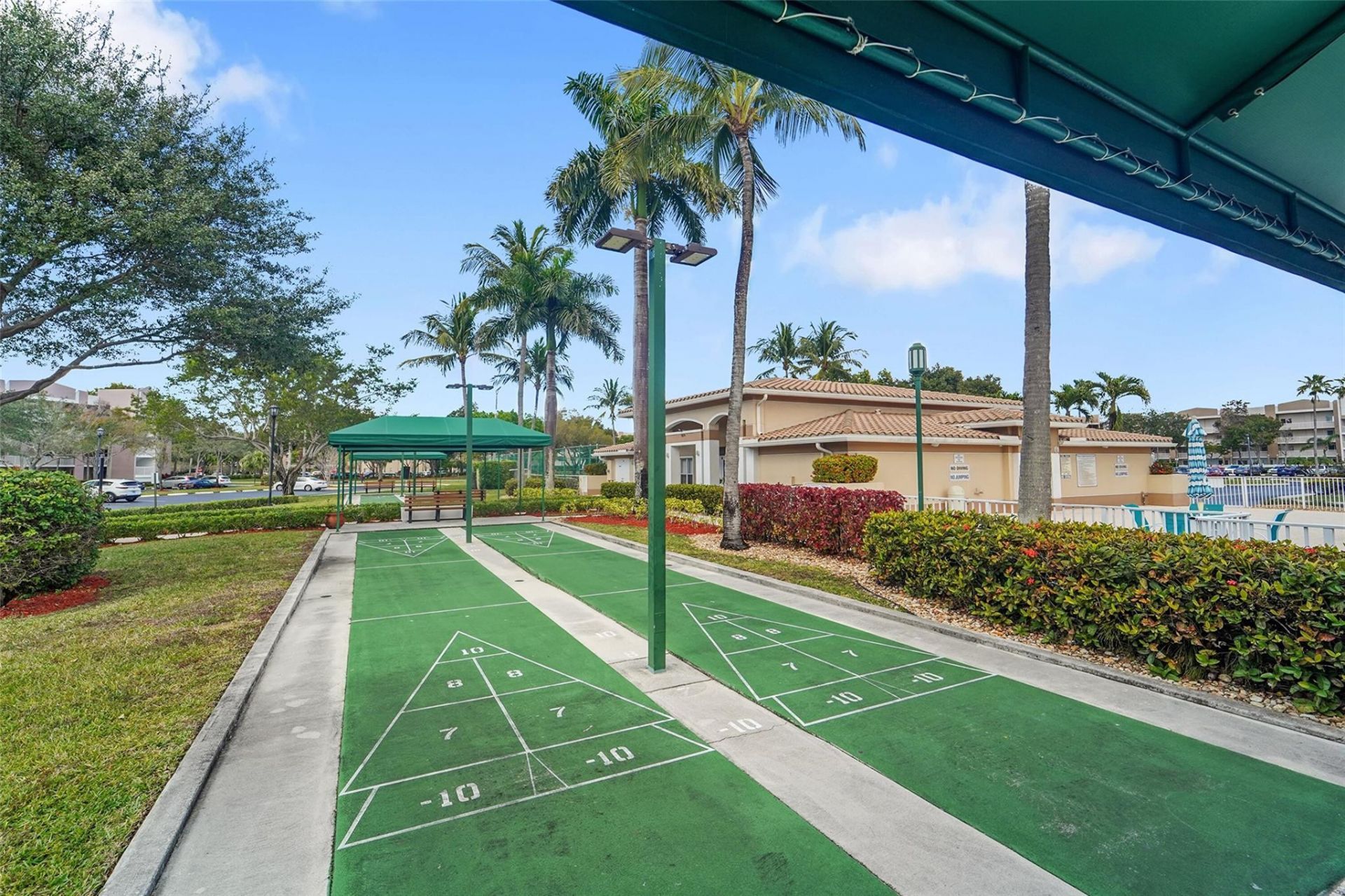 9537 Weldon Circle, Unit 202, Fort Lauderdale, FL 33321 Photo