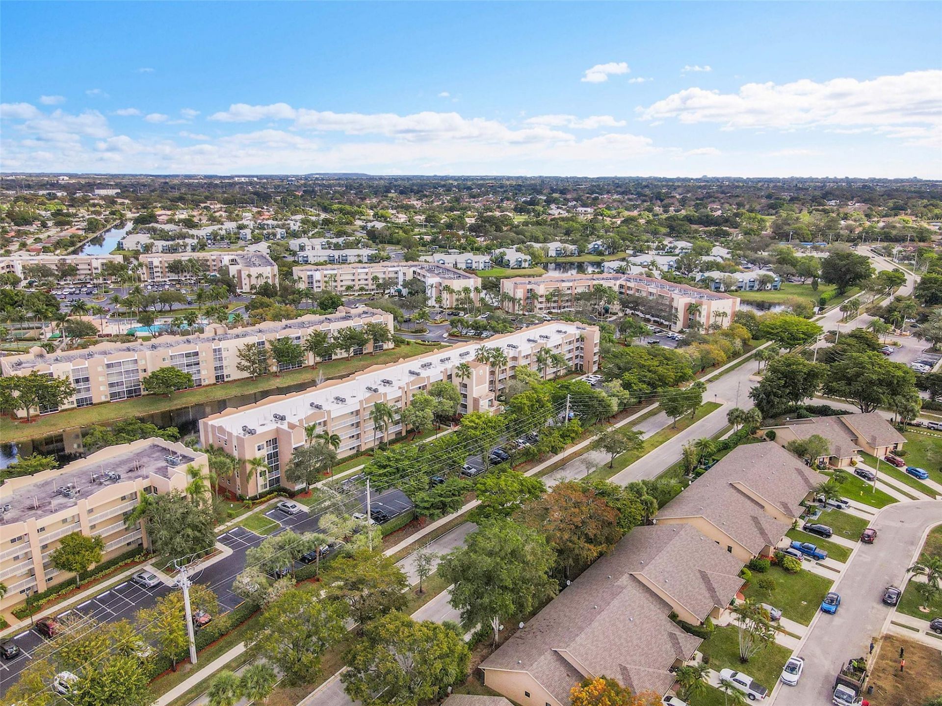 9537 Weldon Circle, Unit 202, Fort Lauderdale, FL 33321 Photo