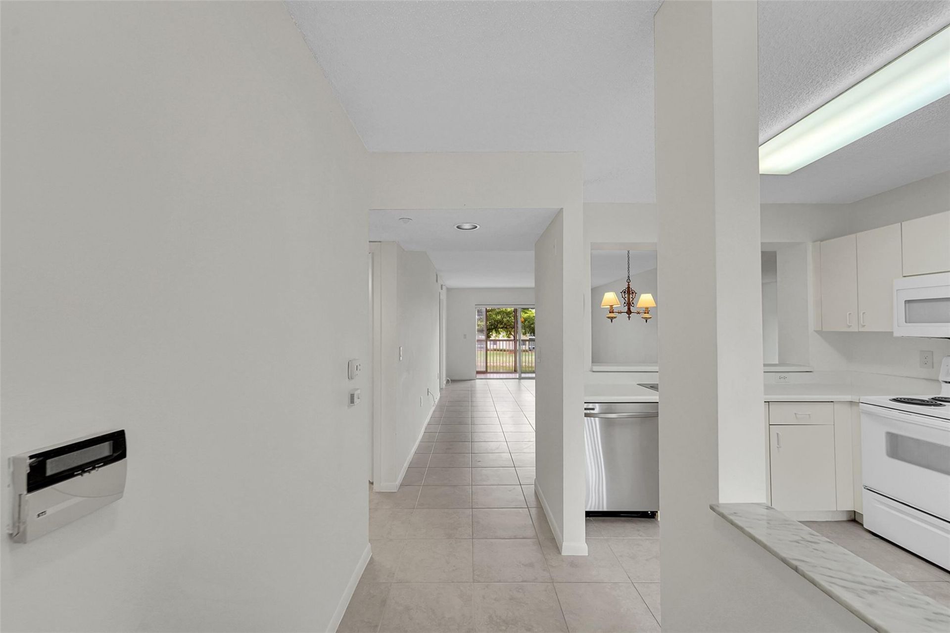 9537 Weldon Circle, Unit 202, Fort Lauderdale, FL 33321 Photo