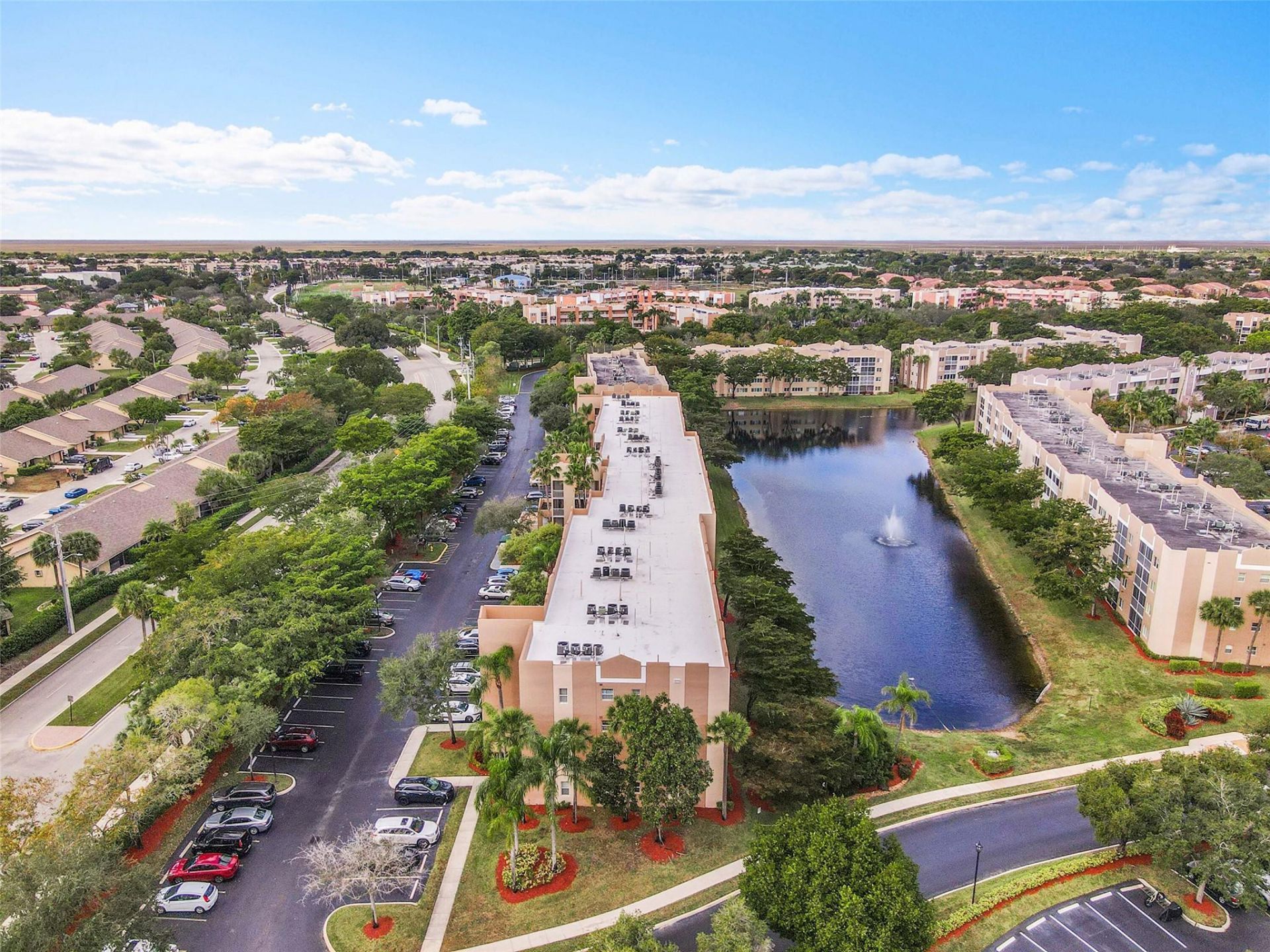 9537 Weldon Circle, Unit 202, Fort Lauderdale, FL 33321 Photo