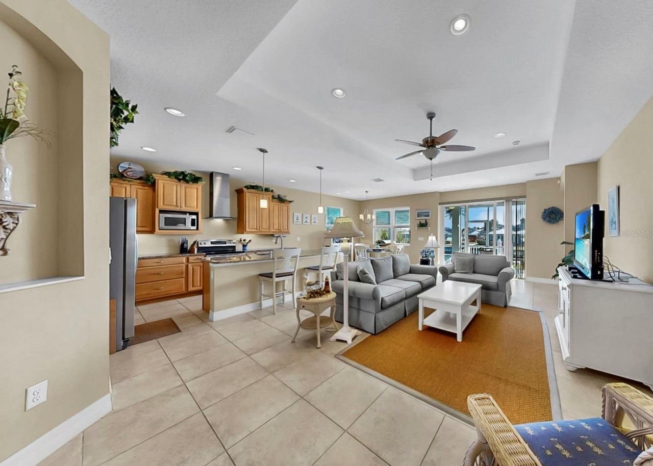 916 Spindle Palm Way, Apollo Beach, FL 33572 Photo