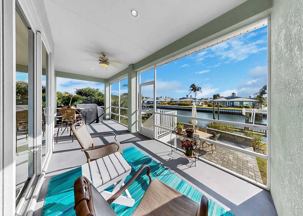 916 Spindle Palm Way, Apollo Beach, FL 33572 Photo
