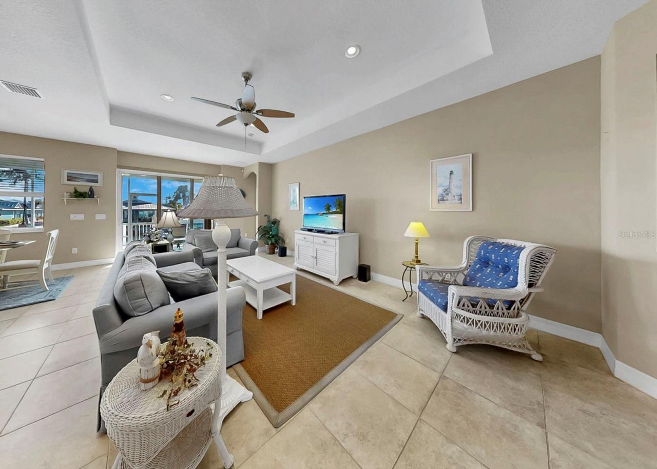 916 Spindle Palm Way, Apollo Beach, FL 33572 Photo