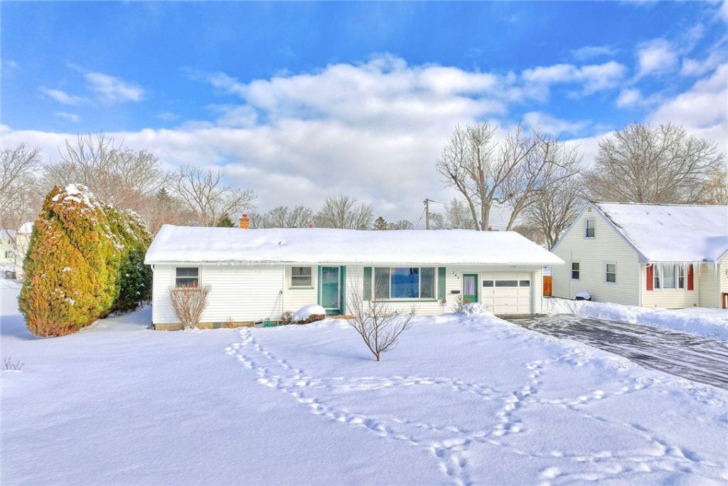 144 Mann Road, Rochester, NY 14612 Main Photo