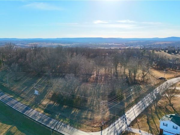 1424 Cottonwood Road , Harrison, AR 72601