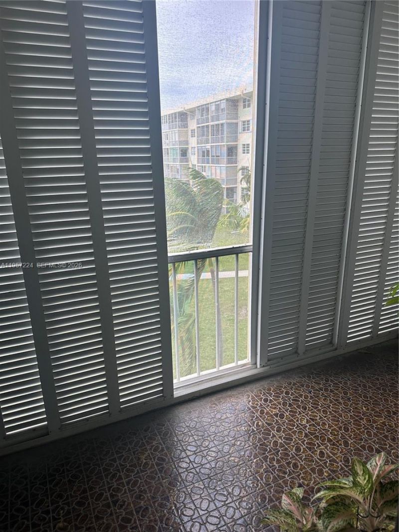 2855 Leonard Dr, Unit H411, Aventura, FL 33160 Photo