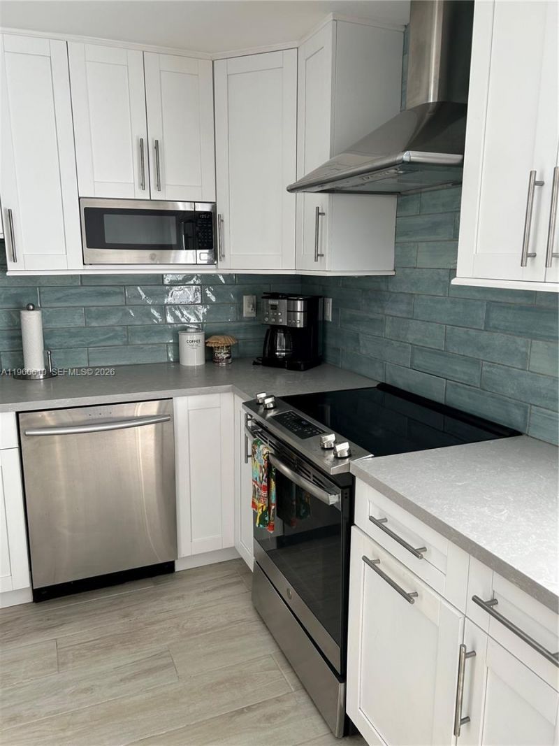 5555 Ludlam Rd, Unit 501, South Miami, FL 33155 Photo