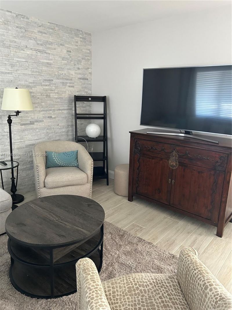 5555 Ludlam Rd, Unit 501, South Miami, FL 33155 Photo