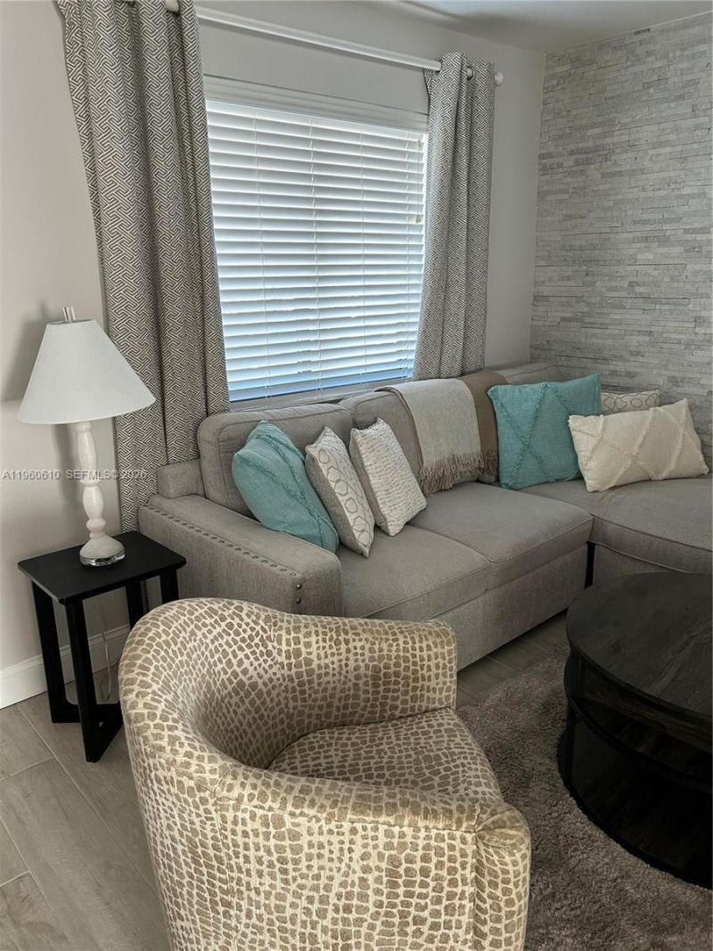 5555 Ludlam Rd, Unit 501, South Miami, FL 33155 Photo