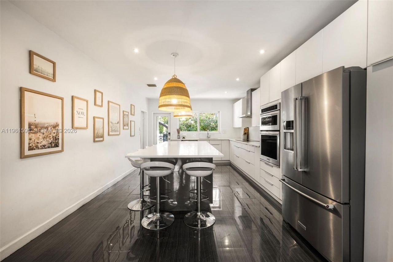 1101 Coral Way, Coral Gables, FL 33134 Photo