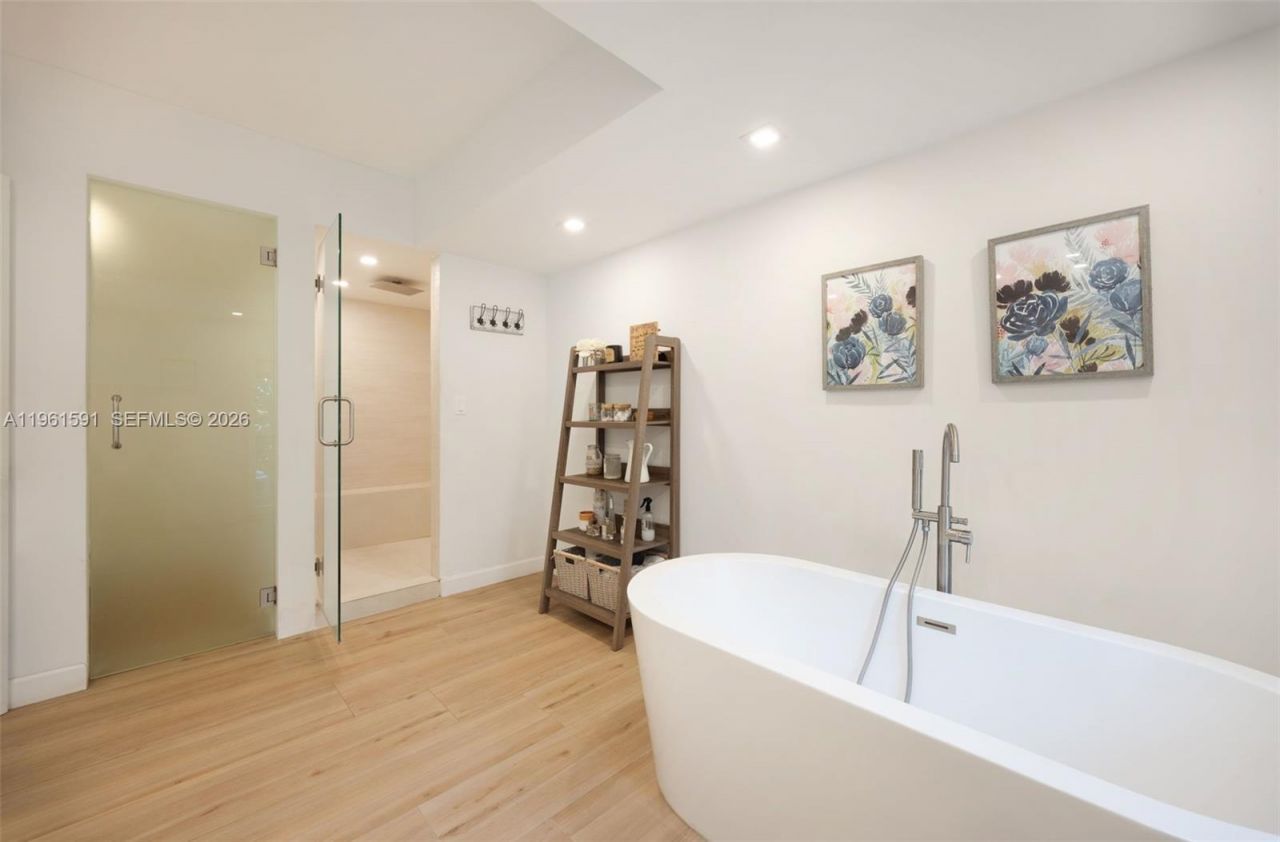 1101 Coral Way, Coral Gables, FL 33134 Photo