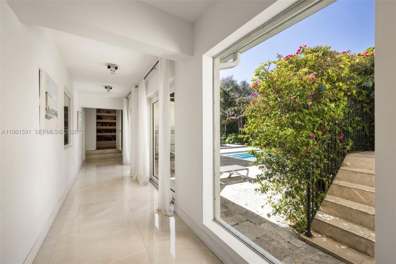 1101 Coral Way, Coral Gables, FL 33134 Photo