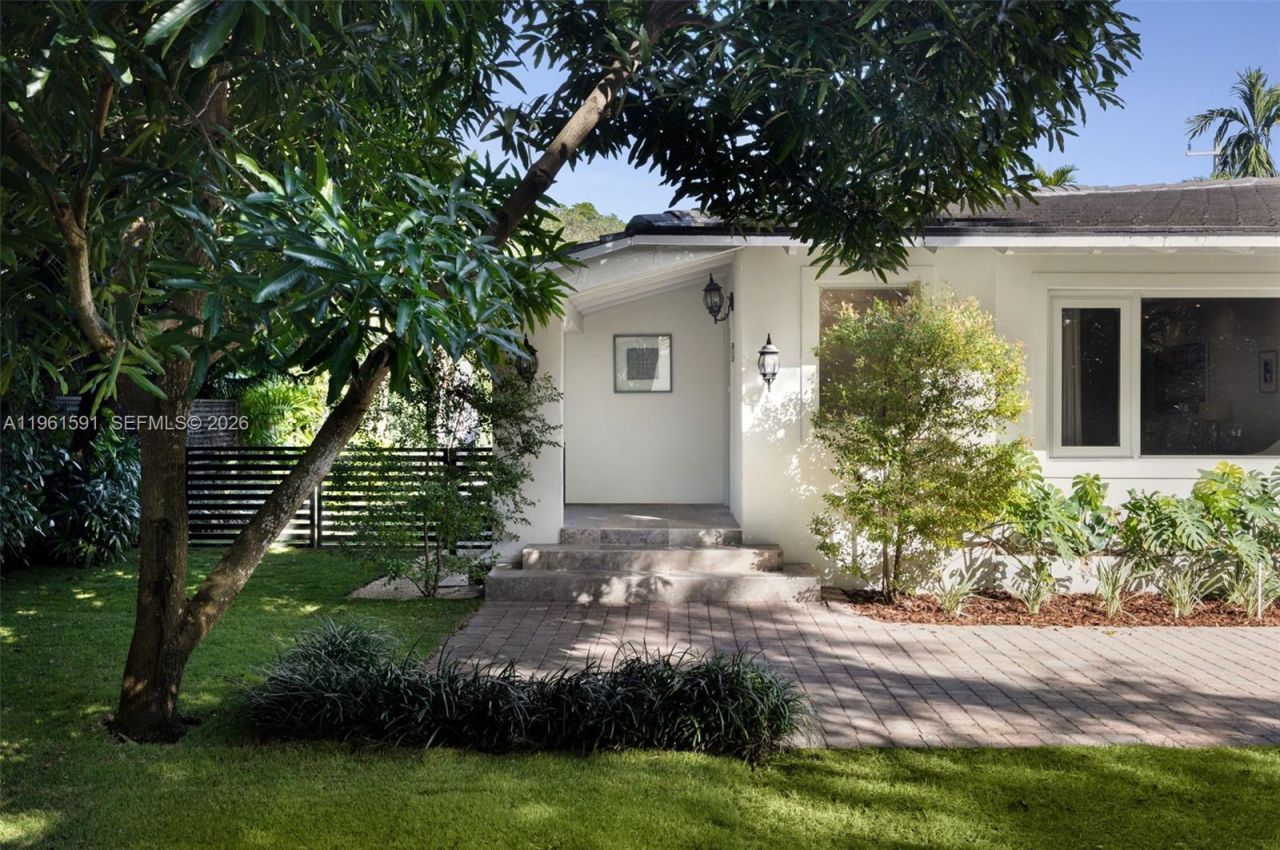 1101 Coral Way , Coral Gables, FL 33134 Photo