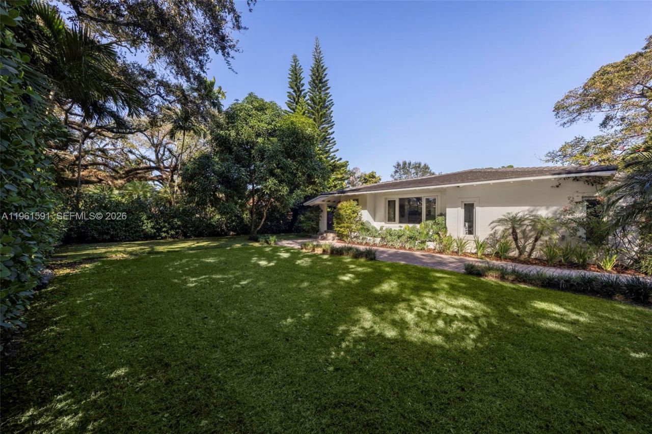 1101 Coral Way , Coral Gables, FL 33134 Photo