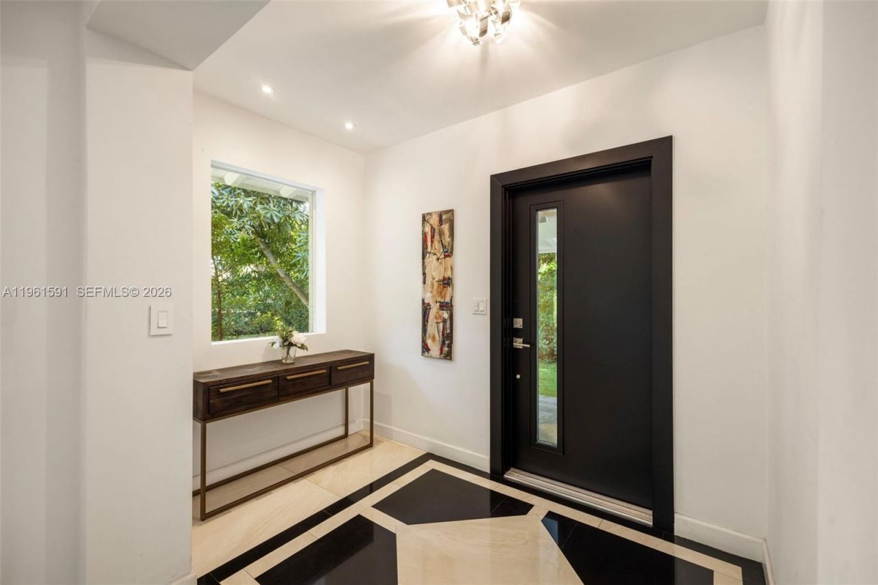 1101 Coral Way , Coral Gables, FL 33134 Photo