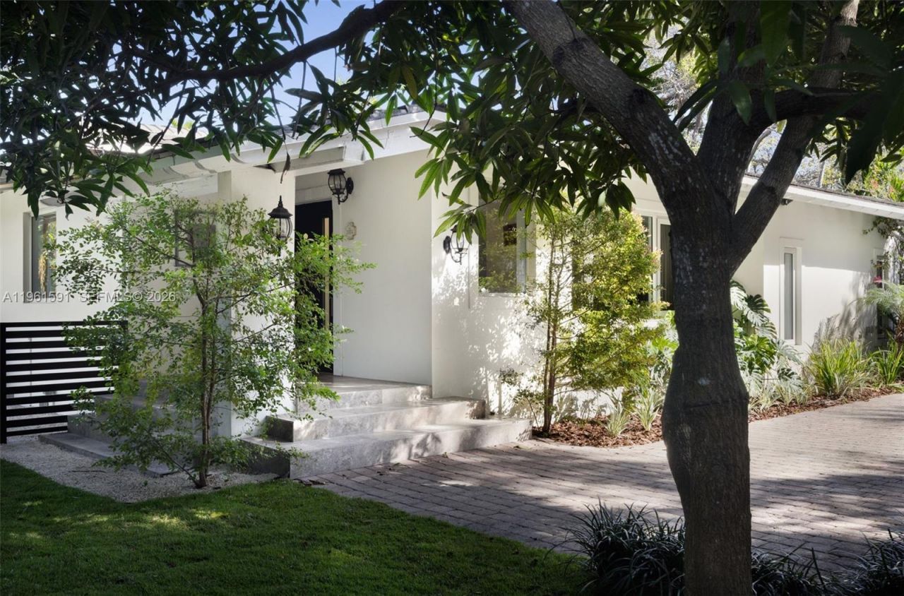 1101 Coral Way, Coral Gables, FL 33134 Photo