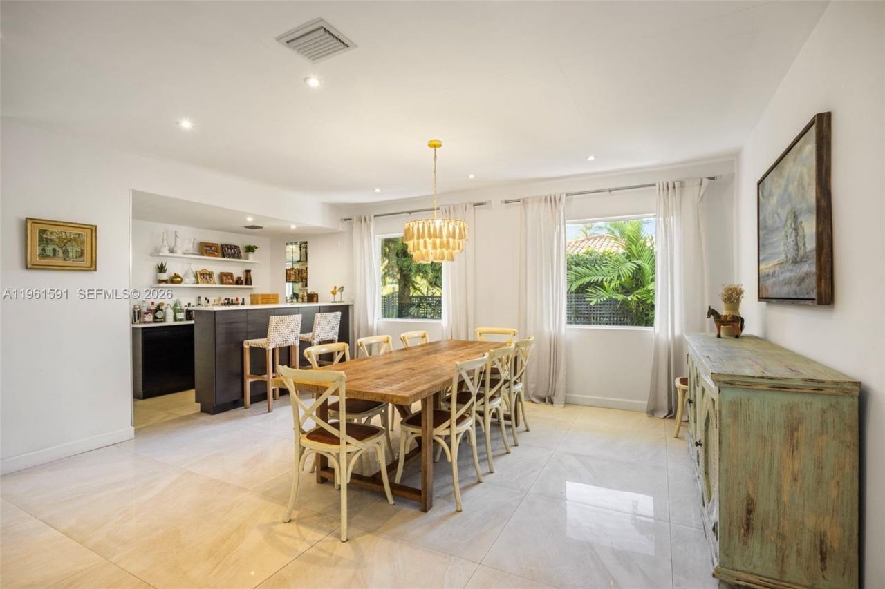 1101 Coral Way , Coral Gables, FL 33134 Photo