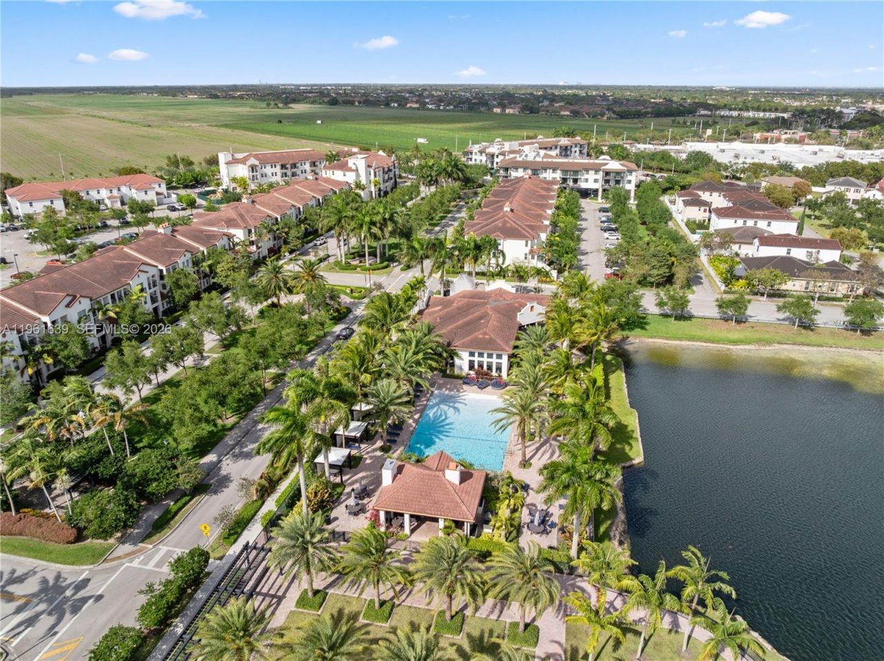 16958 SW 92nd St, Unit 16958, Miami, FL 33196 Photo