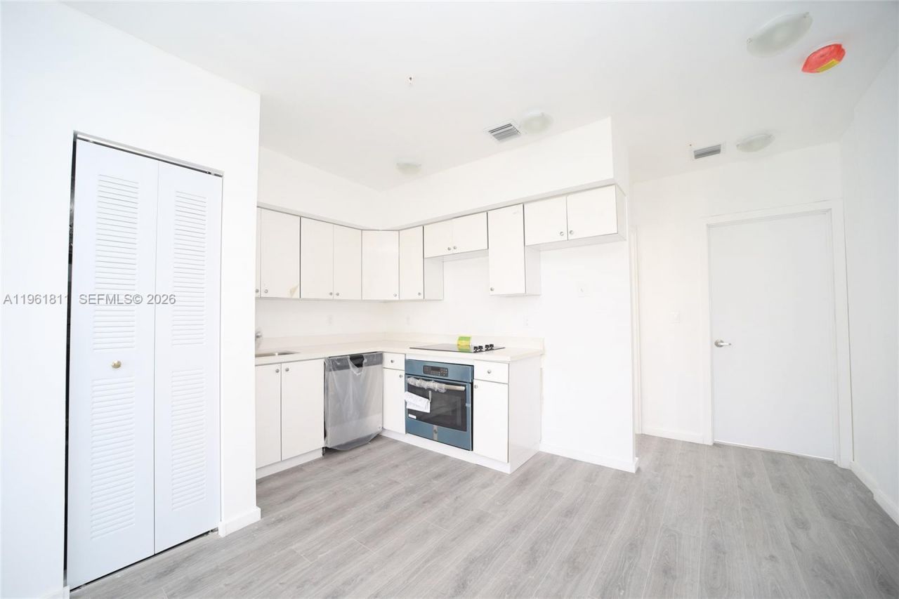 810 7th St, Unit 104, Miami Beach, FL 33139 Photo