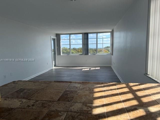 8000 Harding Ave, Unit 5C, Miami Beach, FL 33141 Photo