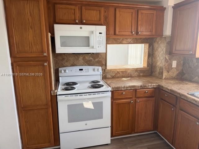 8000 Harding Ave, Unit 5C, Miami Beach, FL 33141 Photo