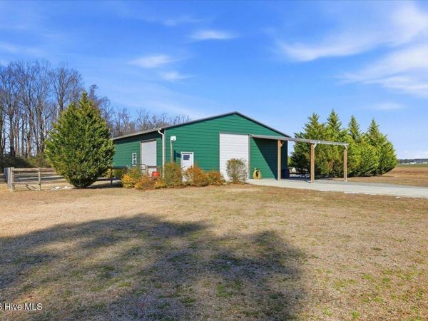 657 Washboard Avenue, Mount Olive, NC 28365