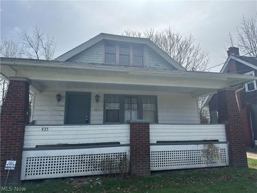 435 E Parkcliffe Avenue, Youngstown, OH 44511