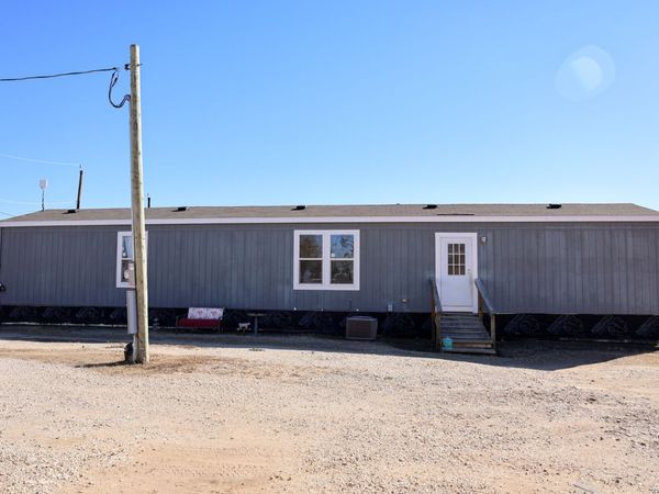 35 S Ala Blanca, Lytle, TX 78052