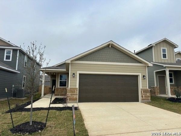 9879 Chavaneaux, San Antonio, TX 78221