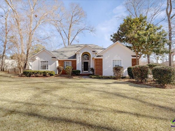 115 Forest Lawn, Bonaire, GA 31005