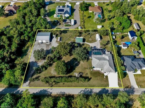 409 Edison AVE, LEHIGH ACRES, FL 33972