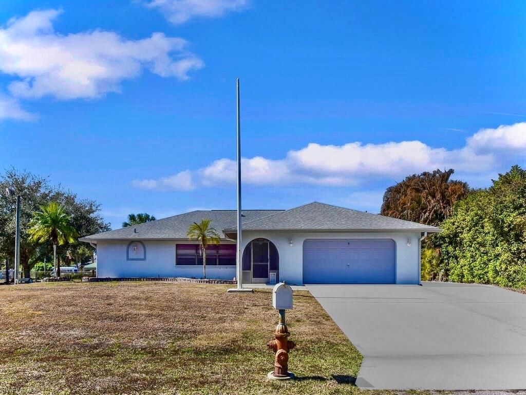 409 Edison Ave, Lehigh Acres, FL 33972 Photo