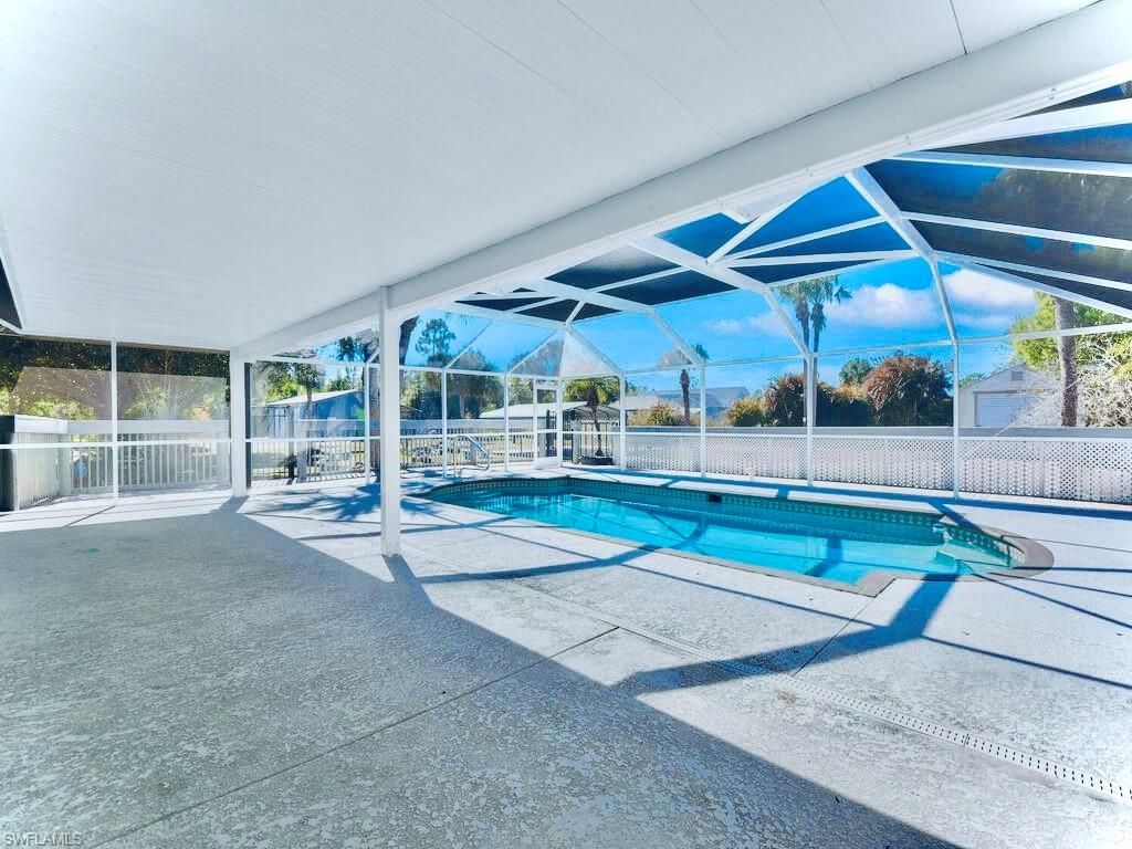 409 Edison Ave, Lehigh Acres, FL 33972 Photo