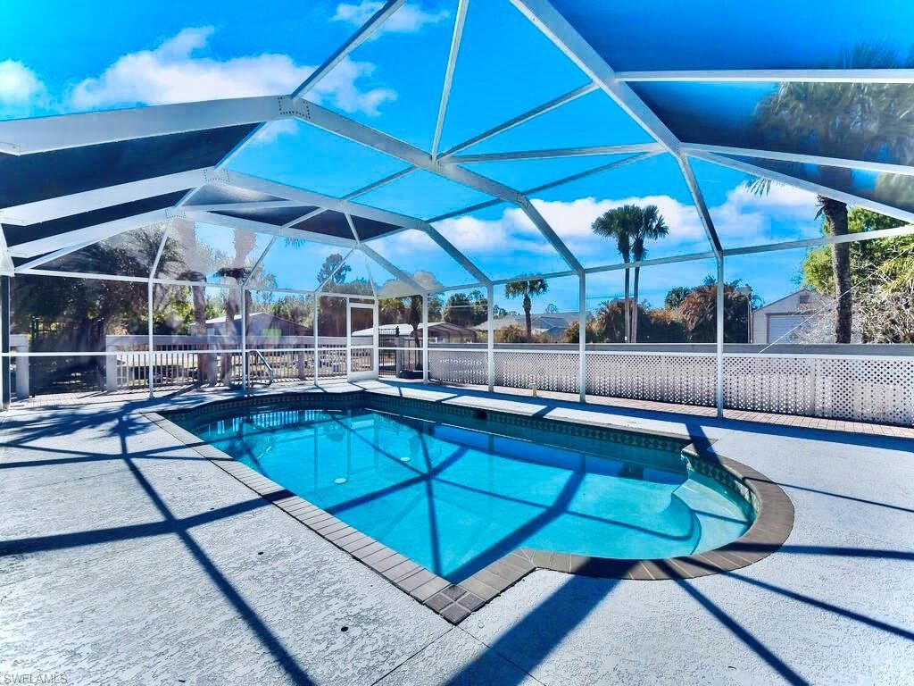 409 Edison Ave, Lehigh Acres, FL 33972 Photo