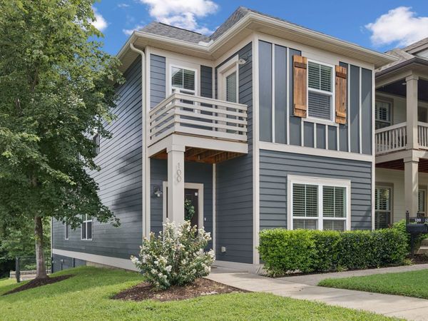 100 Walden Village Ct, Nashville, TN 37210