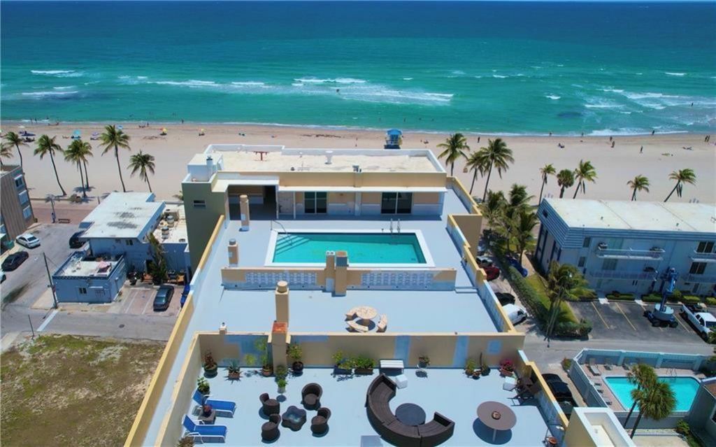 320 S Surf Road, Unit 301, Hollywood, FL 33019 Photo