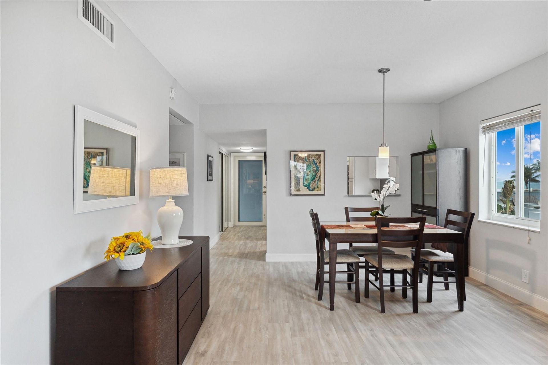 320 S Surf Road, Unit 301, Hollywood, FL 33019 Photo