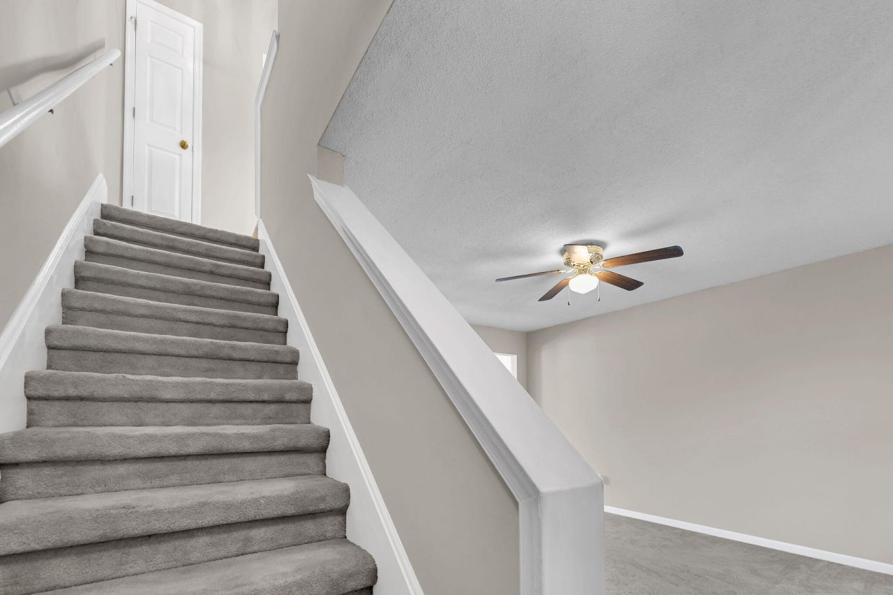 705 Reserve Way Photo 16