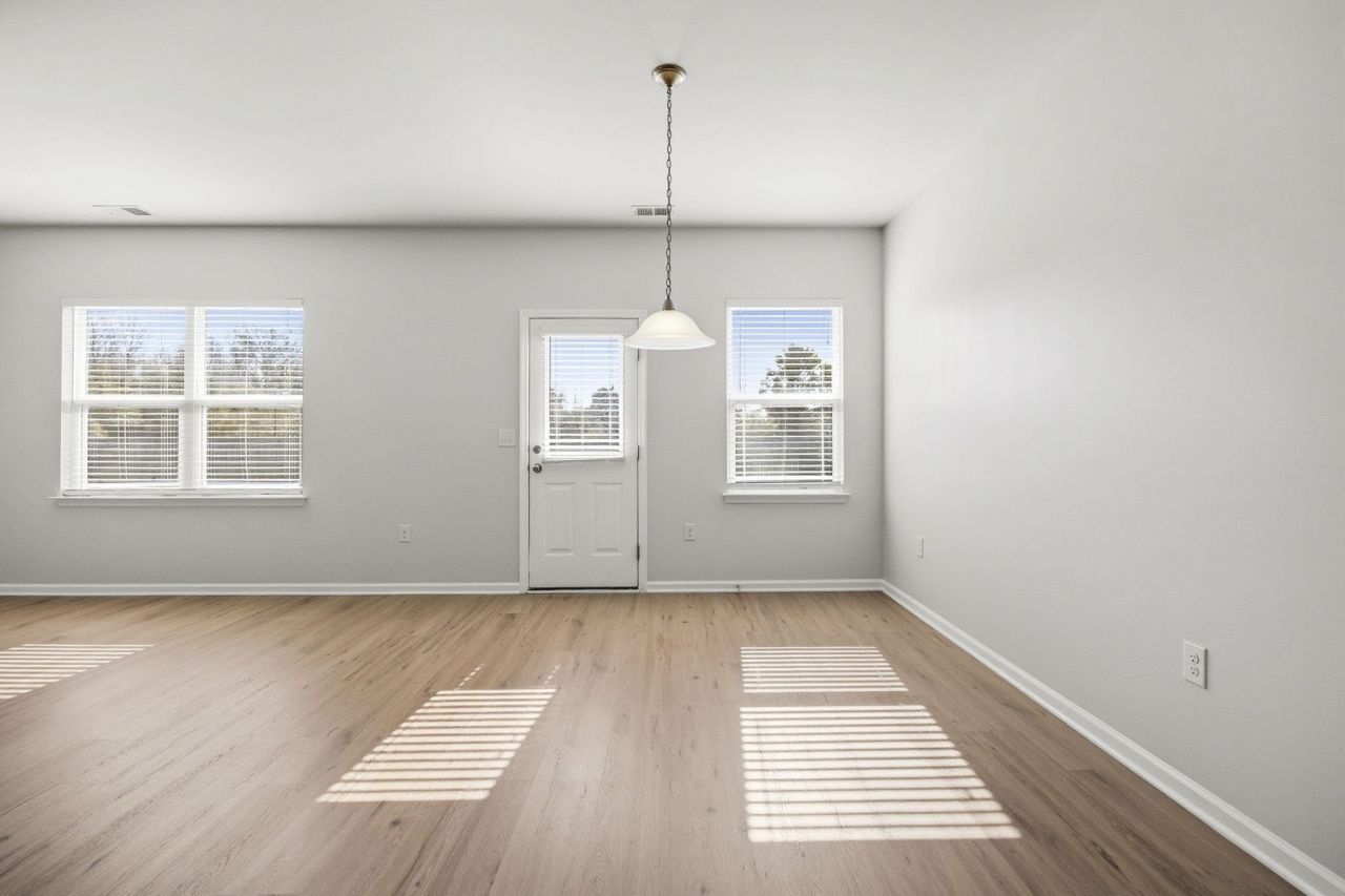 4168 Alvina Way Photo 15