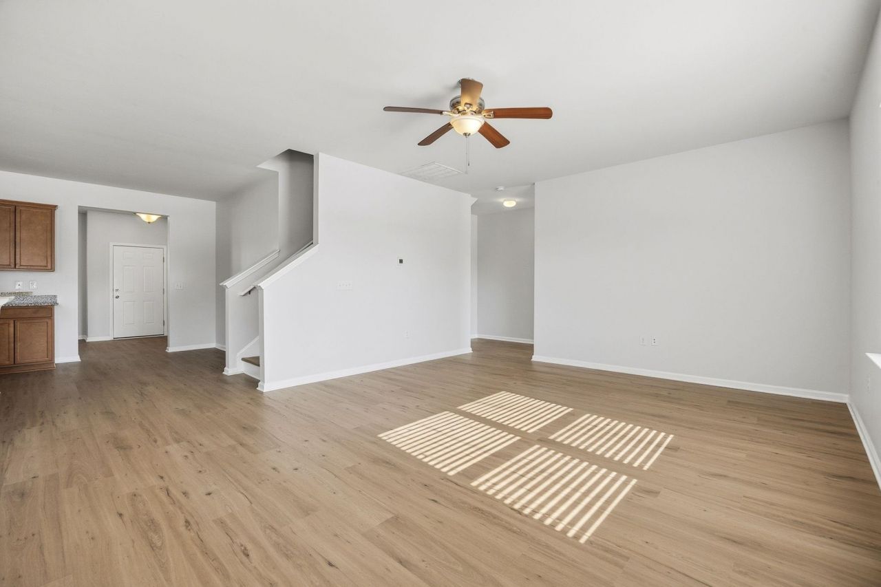 4168 Alvina Way Photo 18