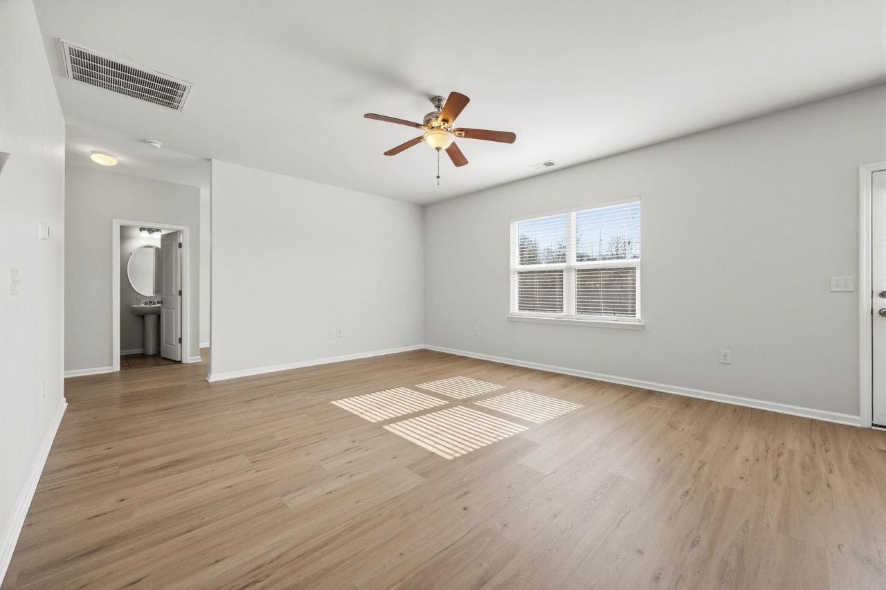 4168 Alvina Way Photo 19