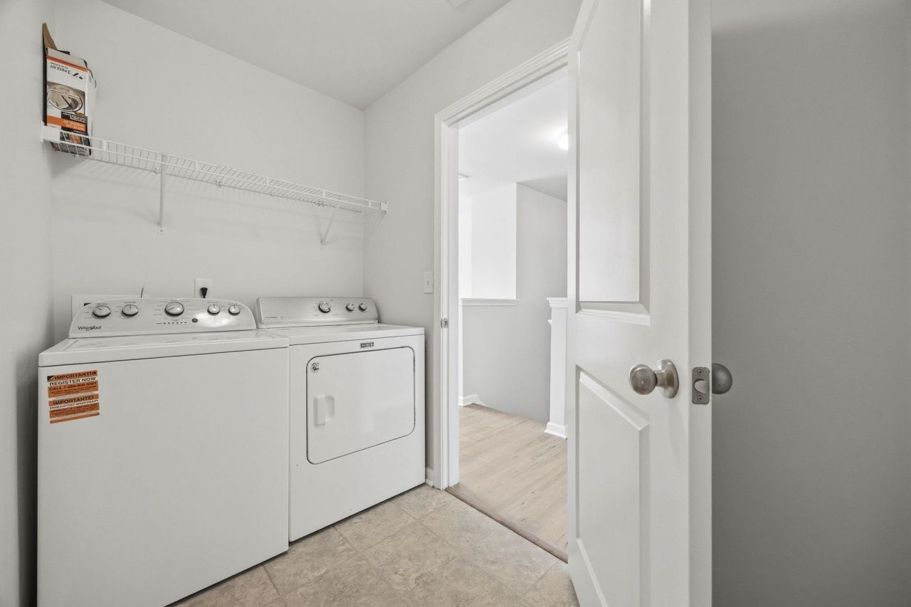 4168 Alvina Way Photo 32