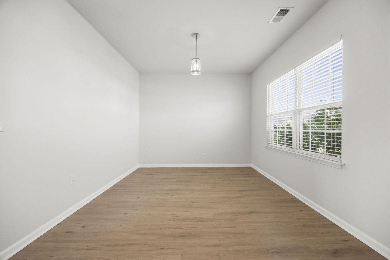 4168 Alvina Way Photo 7