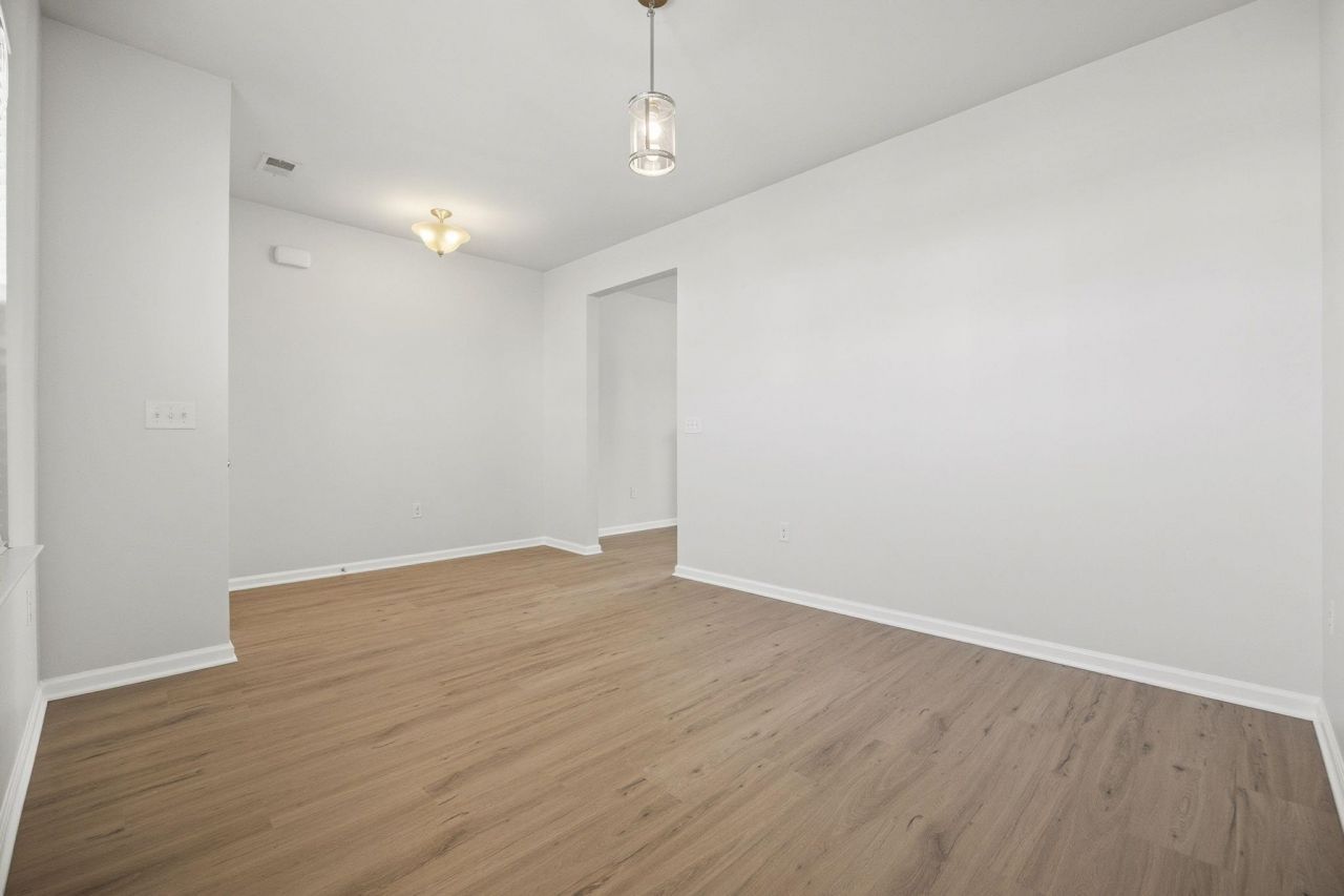 4168 Alvina Way Photo 8