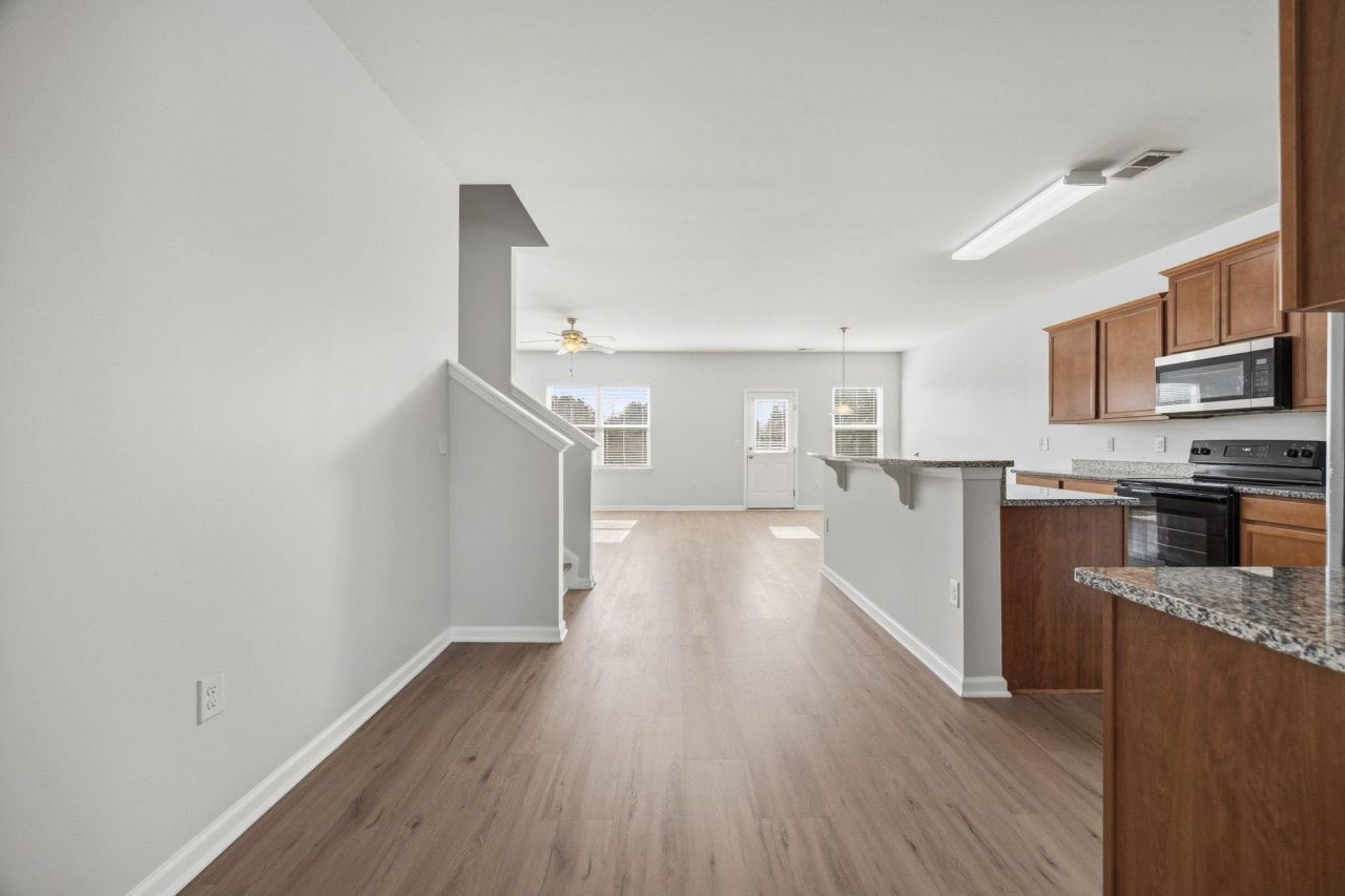 4168 Alvina Way Photo 9